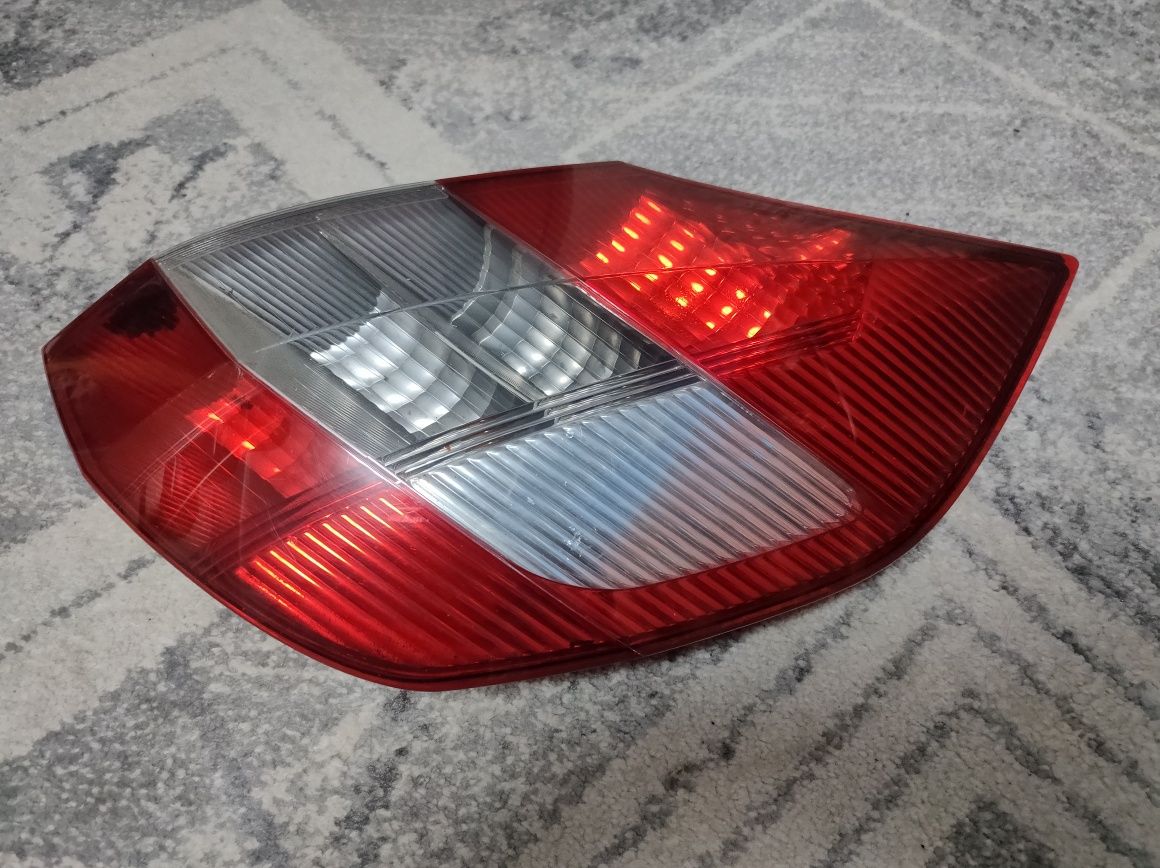 Стоп сигнал правый Renault Scenic 2005