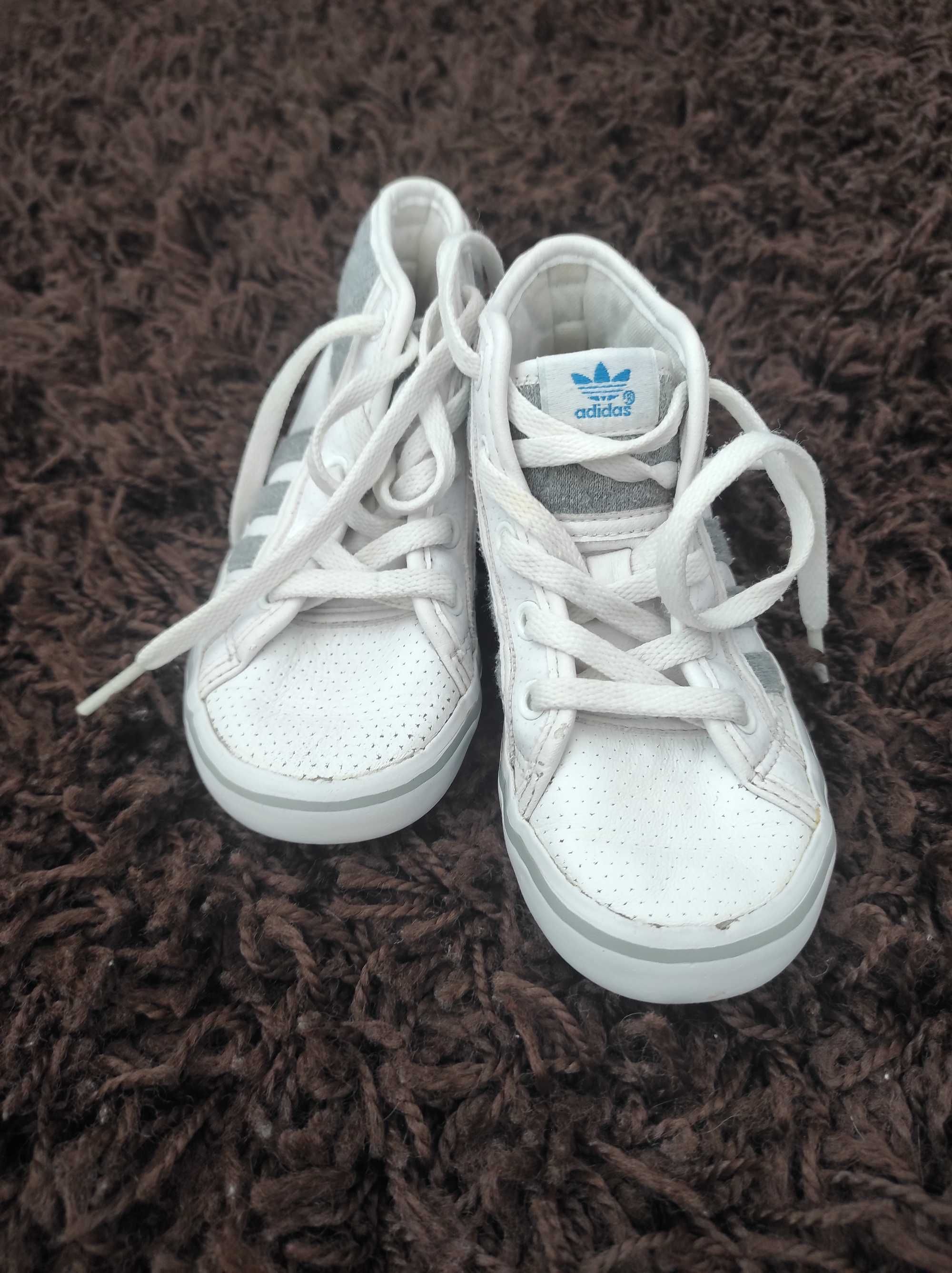 Buty dla dziewczynki adidas