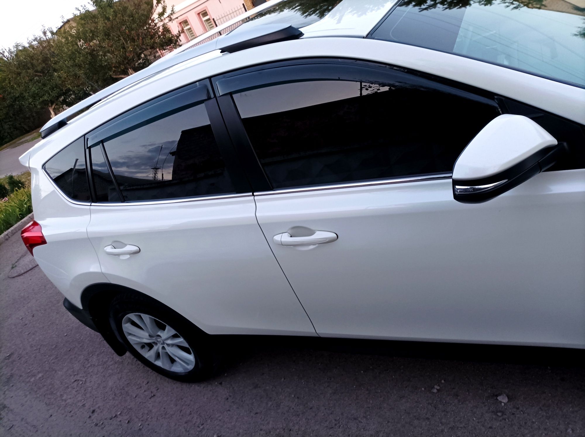 Тойота RAV4 Максимальна