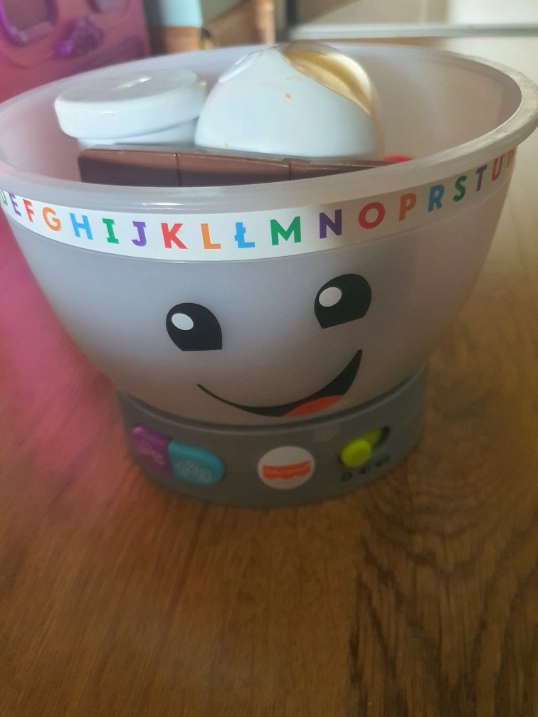 Garnek fisher price zabawka interaktywna