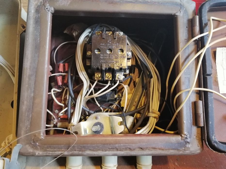 Магнітні пускачі великої потужності