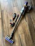 Dyson v10 Animal limitowana edycja Gold