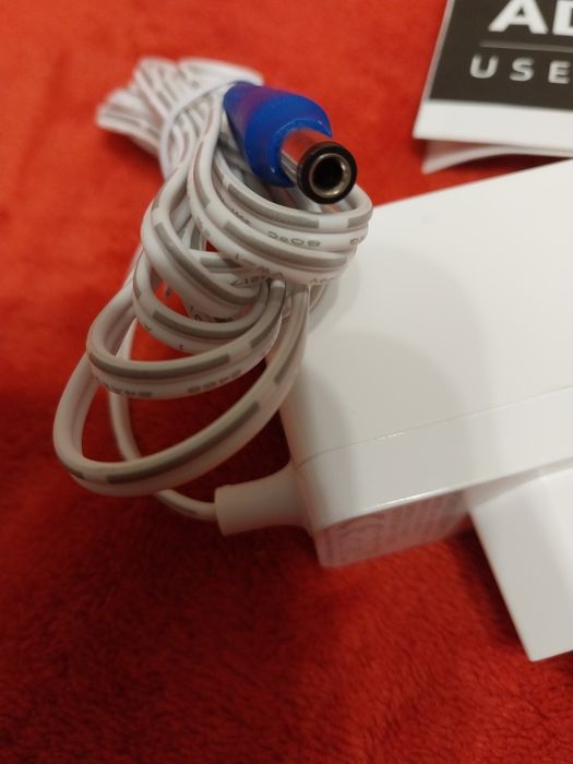 Адаптер живлення з європейською вилкою 100-240В