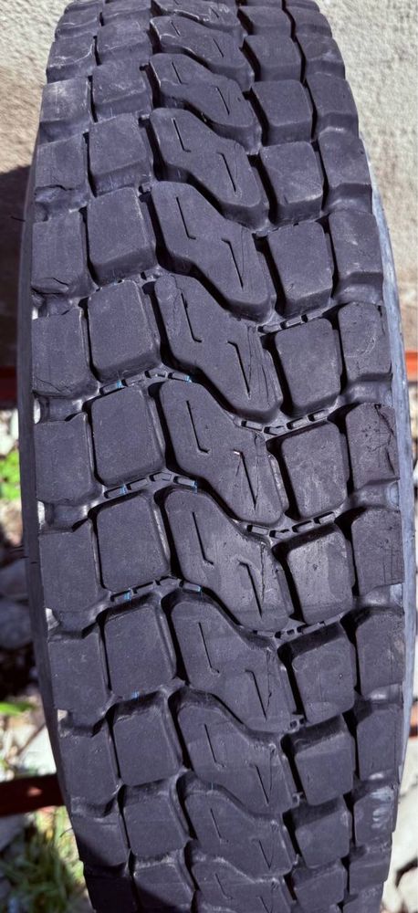 Шины б у 7.5R16 ведущие