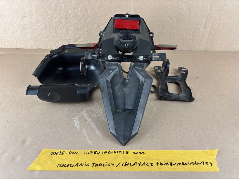 Skuter IMF 50 INDUSTRIE Mocowanie Tablicy Chlapacz Kierunkowskazy