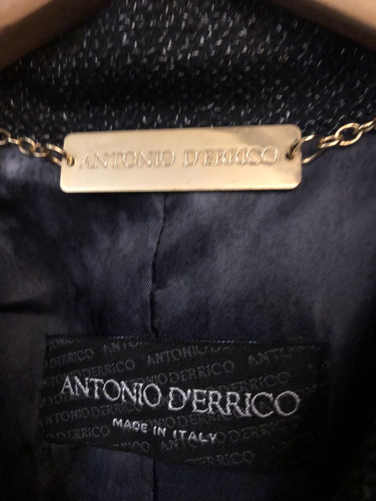 Blazer preto.  Marca: Antonio D’ Errico,. Made in Italy