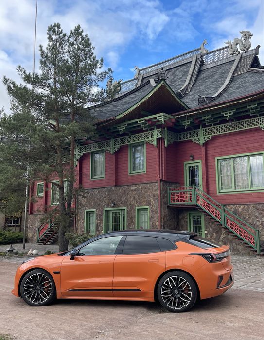 Zeekr 001 2024 модельний 2025