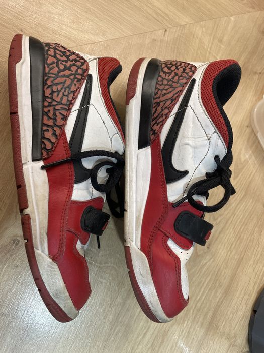 Buty Nike Jordan Legacy 312