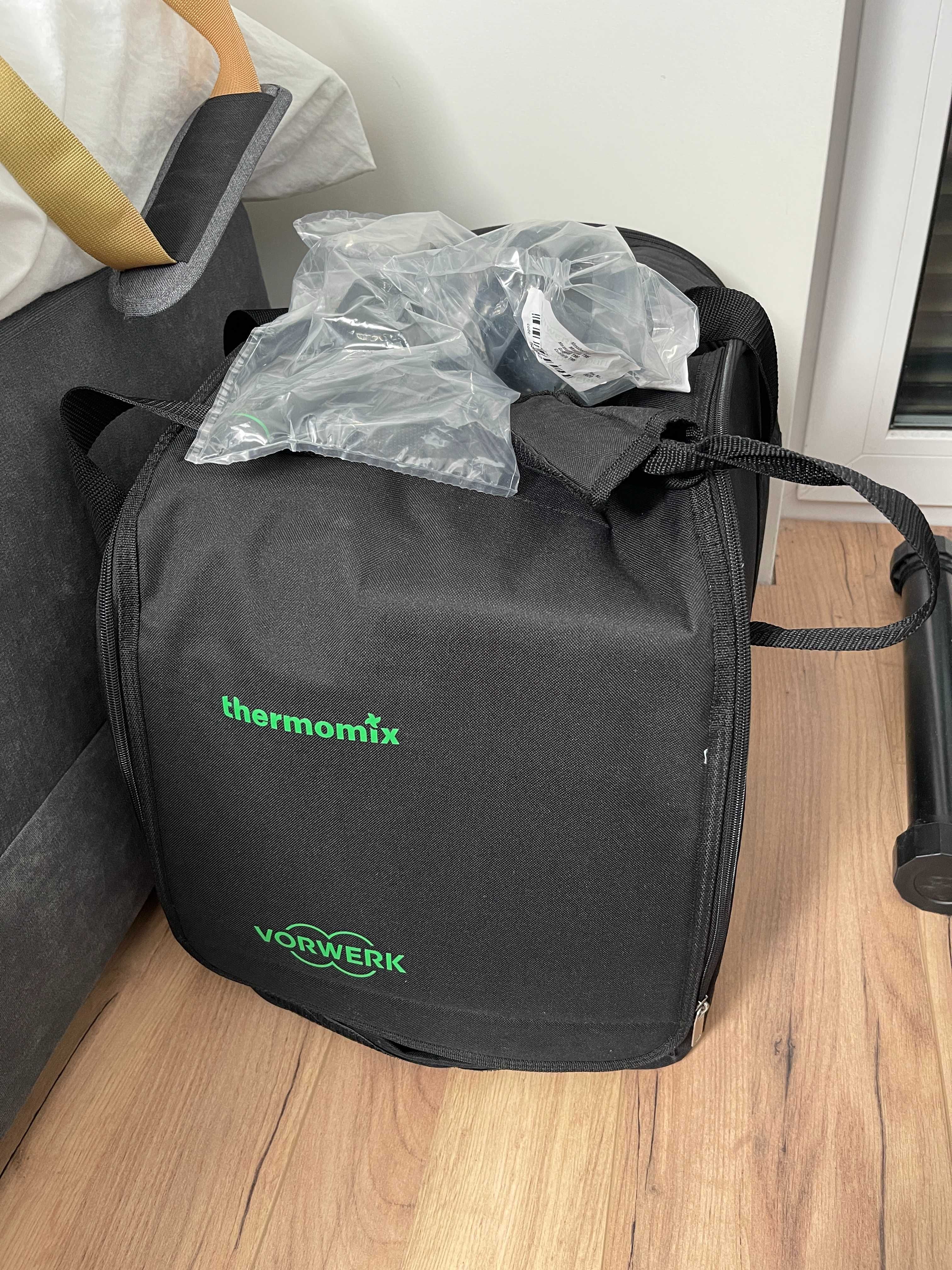 Thermomix TM6 + stacja Friend z gratisami