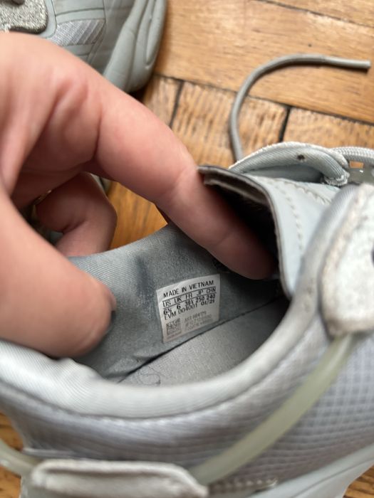 Корсівки Adidas Ozweego