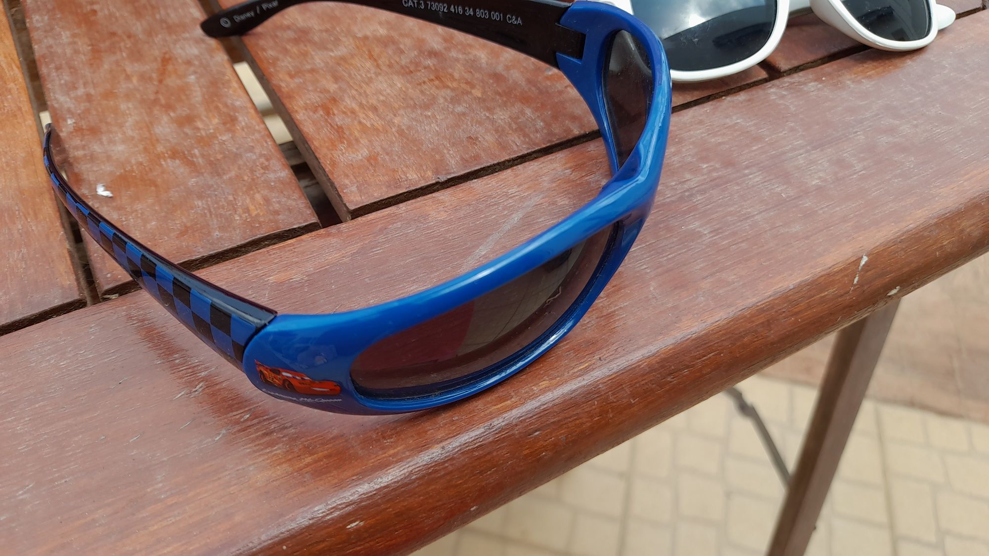 Oculos de sol de criança