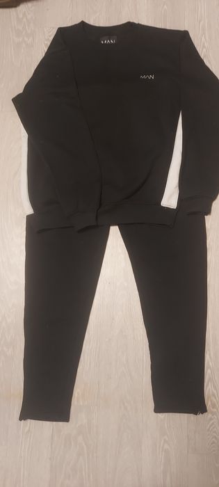 Чоловічій чорний теплий спортивний костюм