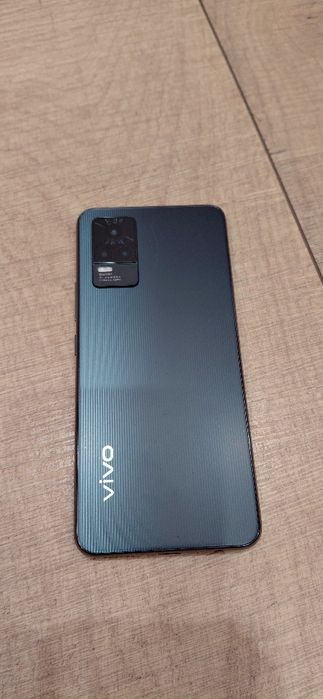 Продам смартфон Vivo