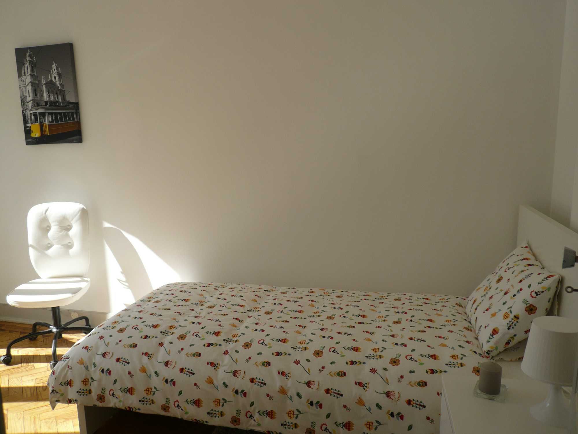 Quarto individual SALDANHA junto ao METRO