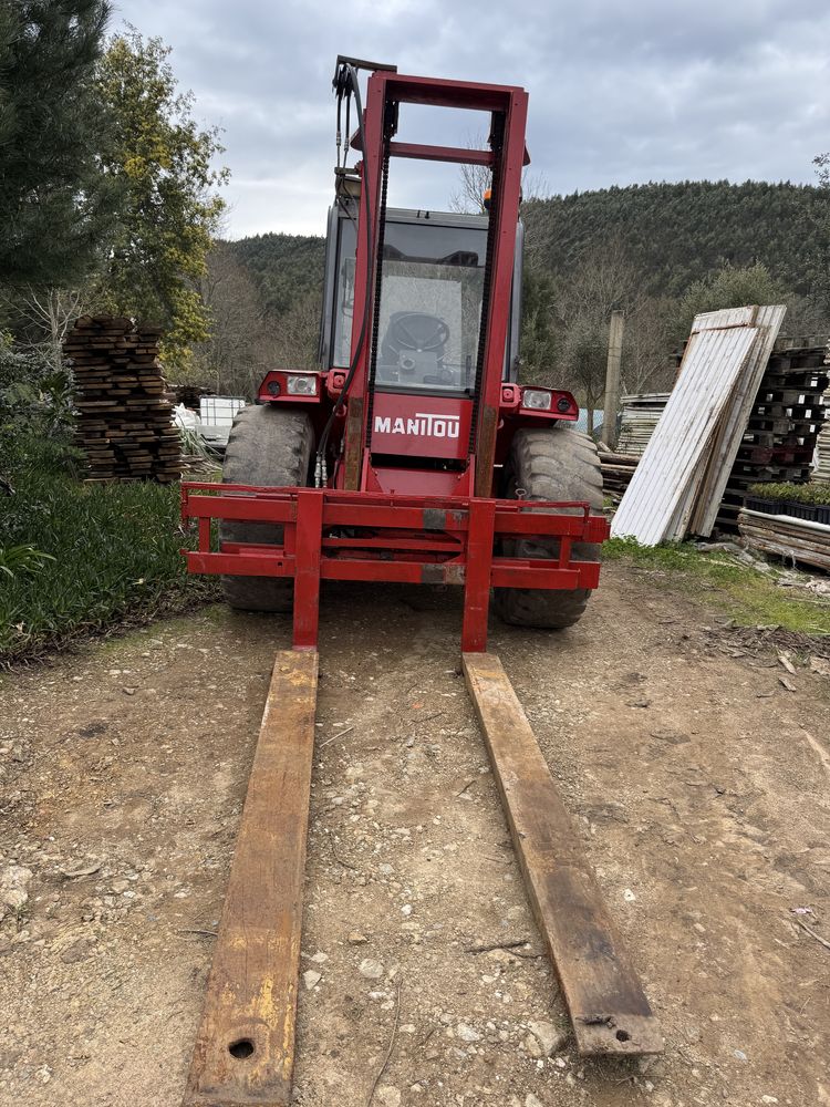 Empulhador MANITOU M230CP IDL30 A 2000