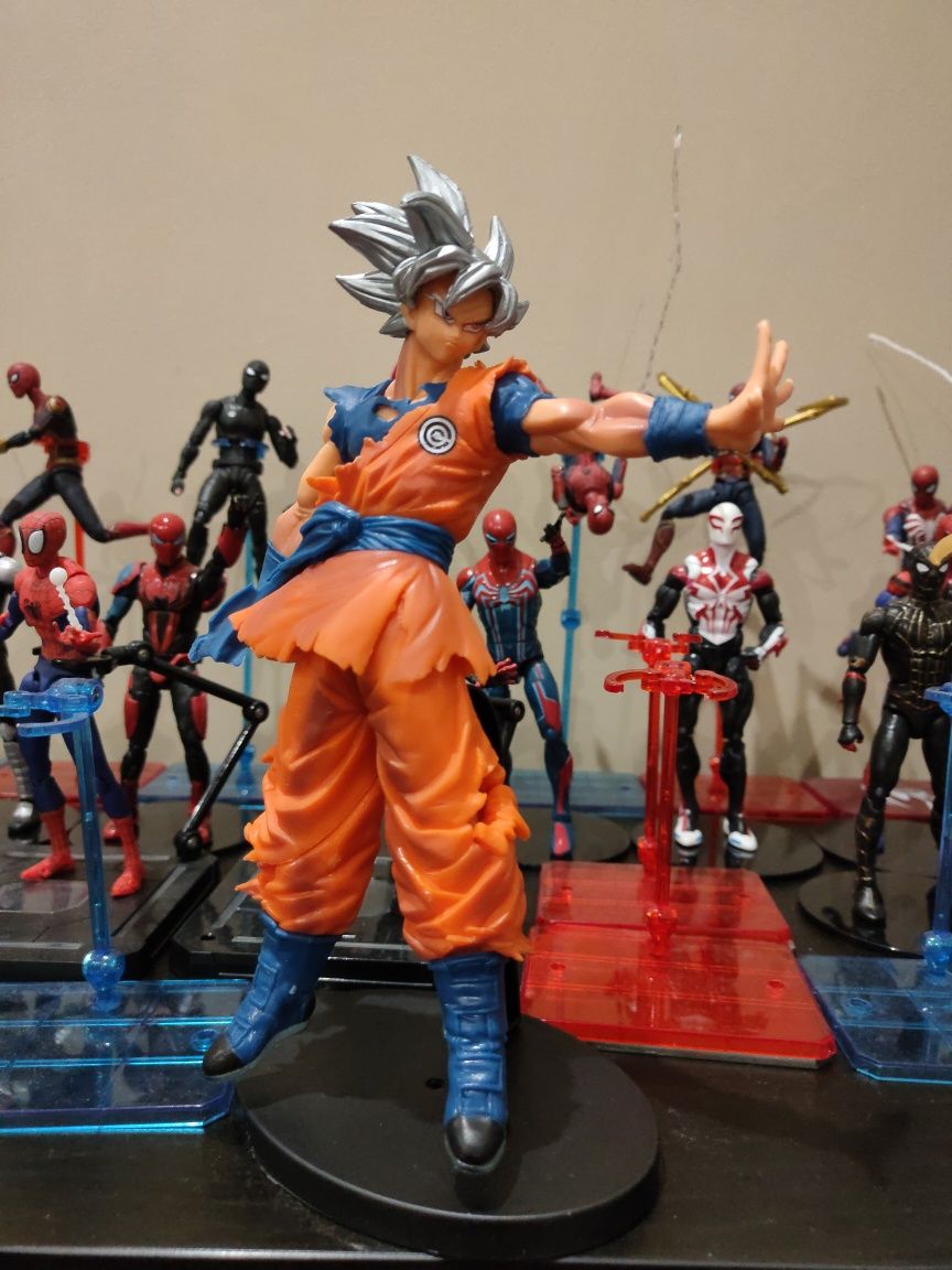 Figurka Dragon Ball super instynkt