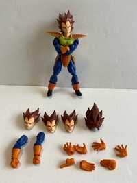 Figura Dragon Ball: Vegeta + acessórios