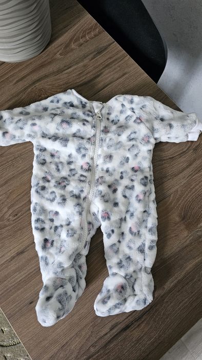 Гортайте. Комбінезон, речі, спальник для немовлят, новонароджених