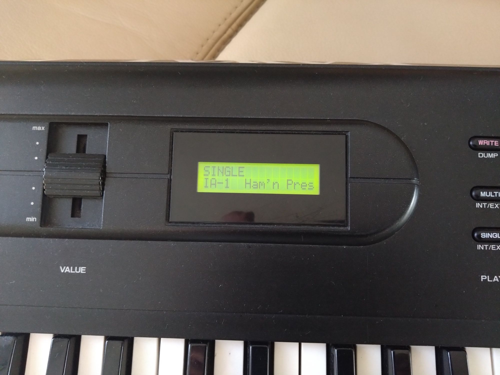 Kawai K4 syntezator