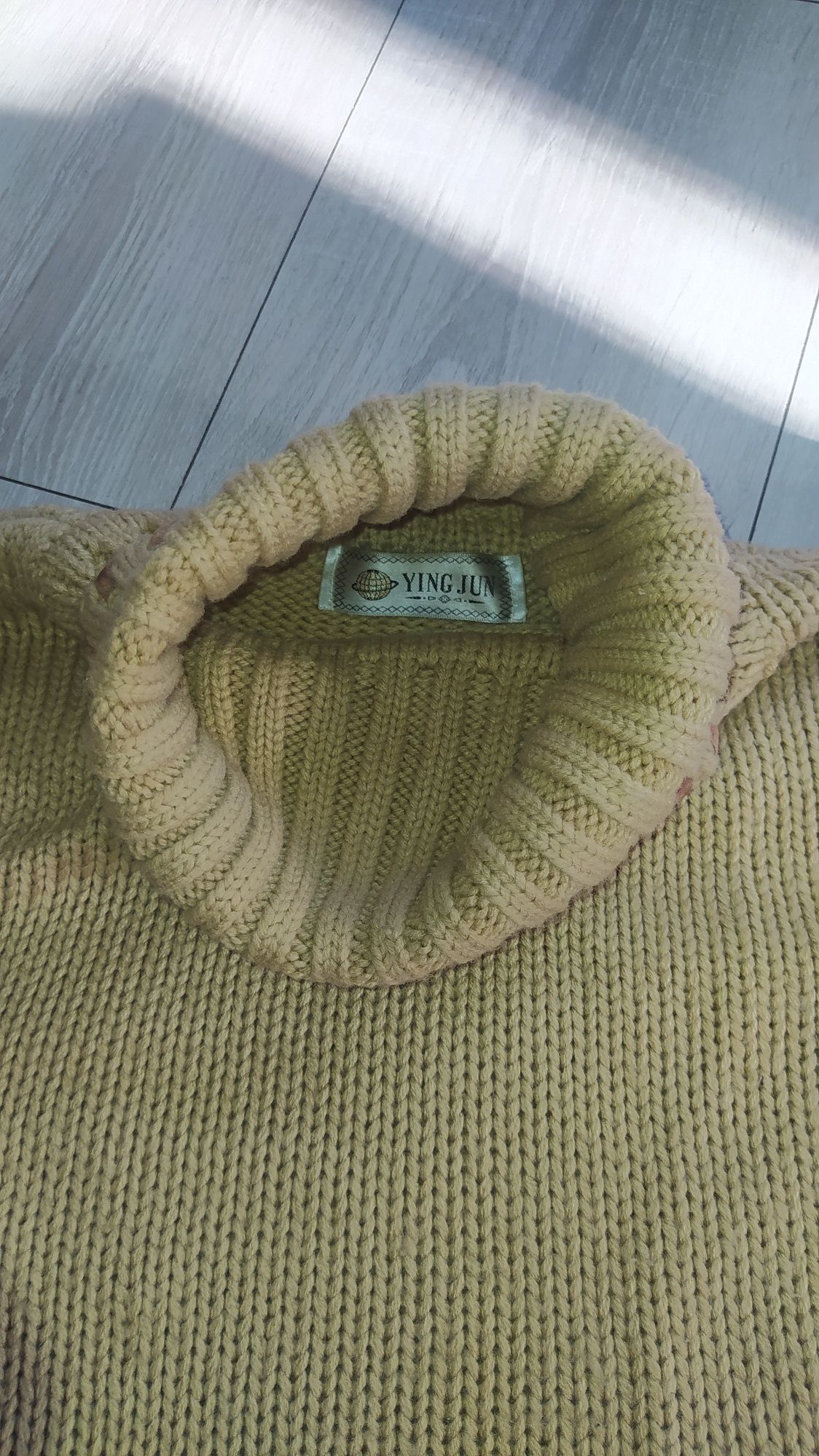 Sweter damski  ciepły