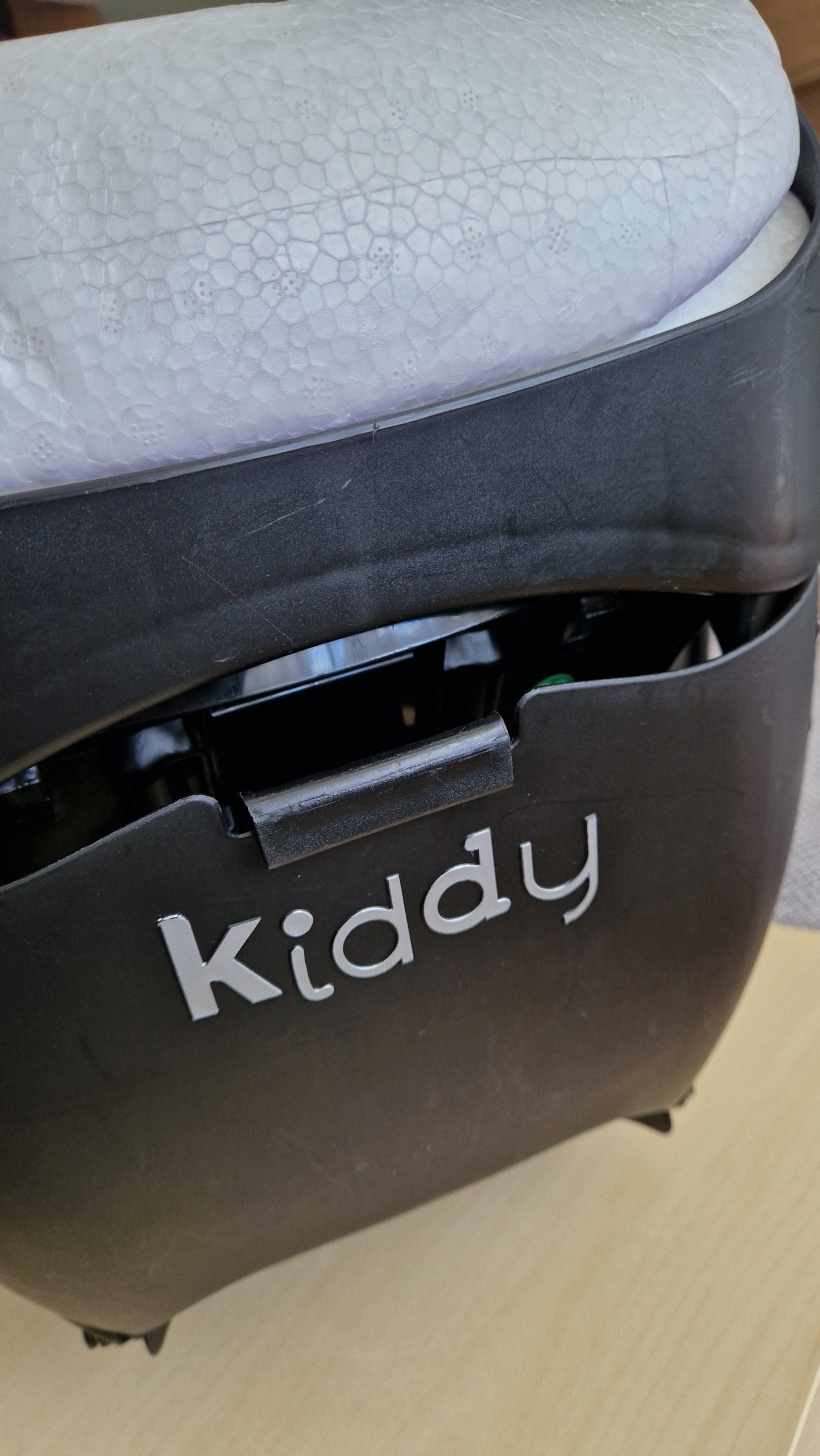 Fotelik + baza Kiddy Evolution pro 2