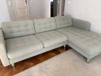 Sofa IKEA com chaise longue verde claro