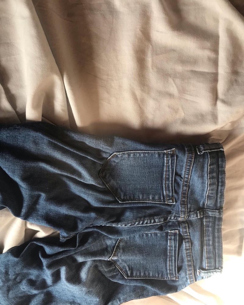 Calças de ganga / Jeans com riscas laterais