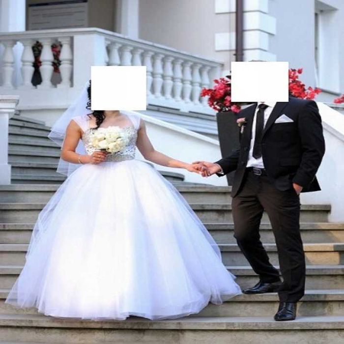 Piękna Suknia Ślubna r 36