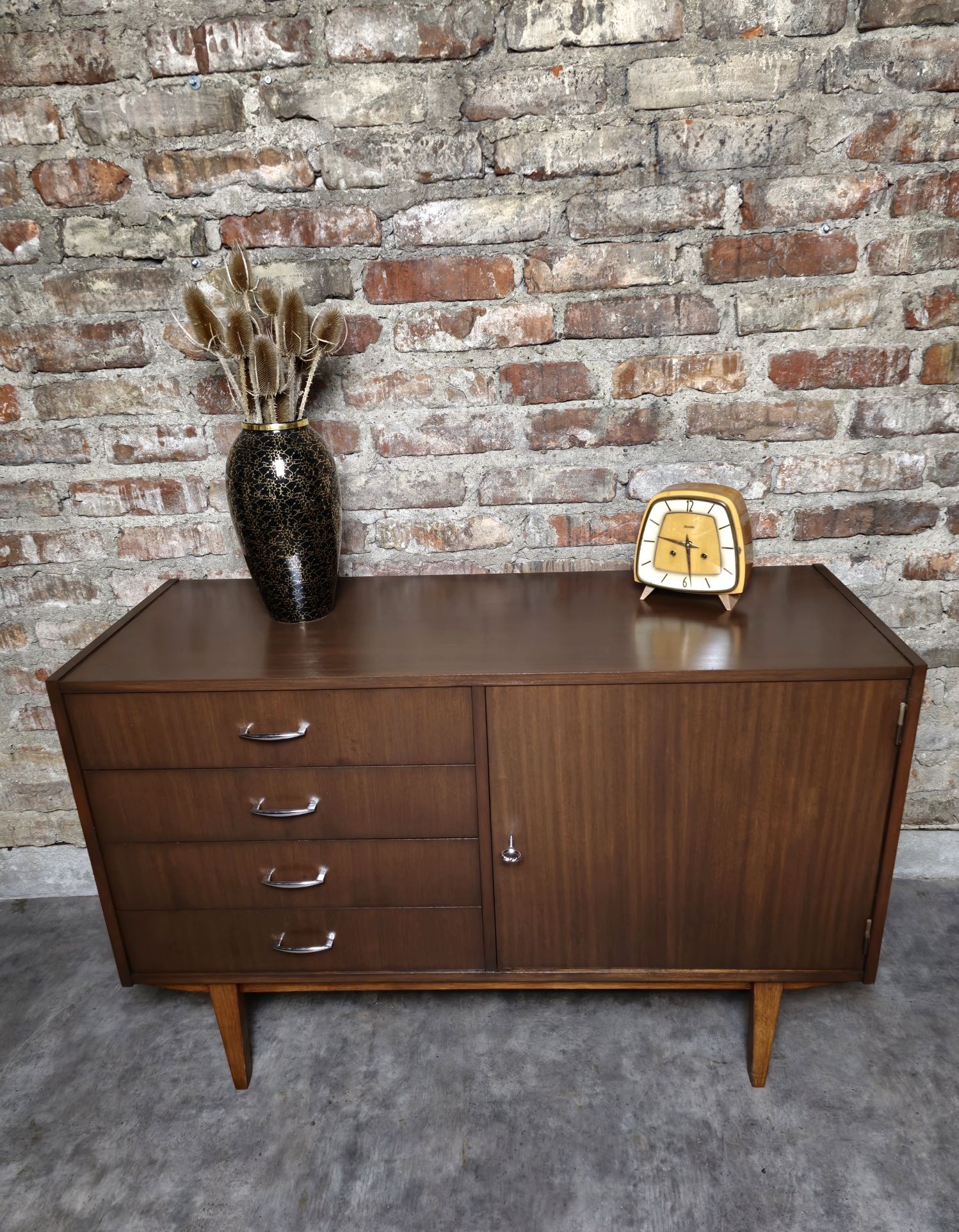 Komoda Violetta vintage prl po renowacji/odnowieniu OKAZJA