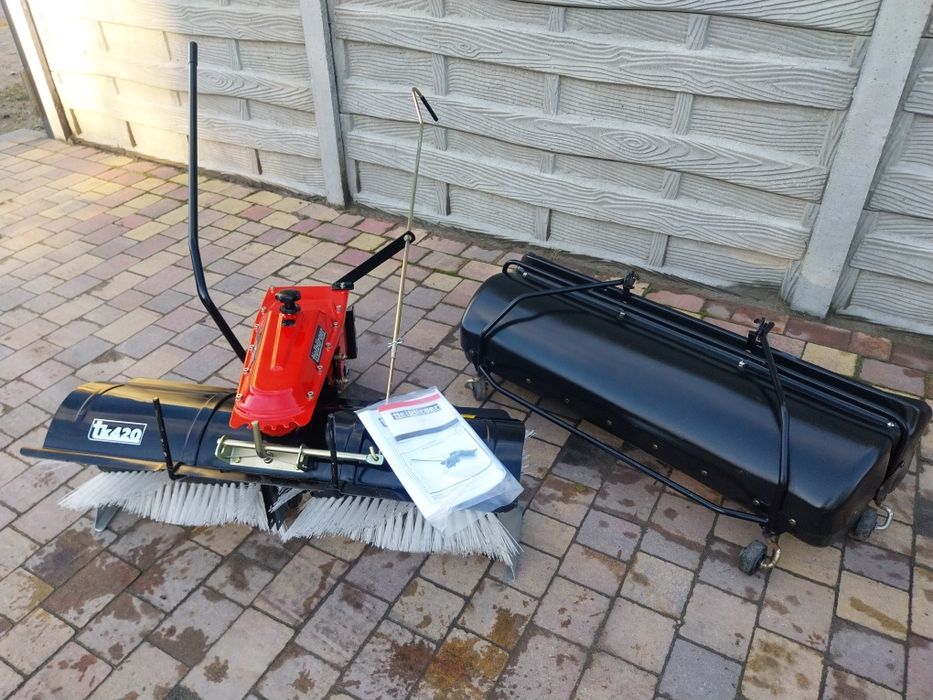 Zamiatarka Tielburger tk420 z pojemnikiem