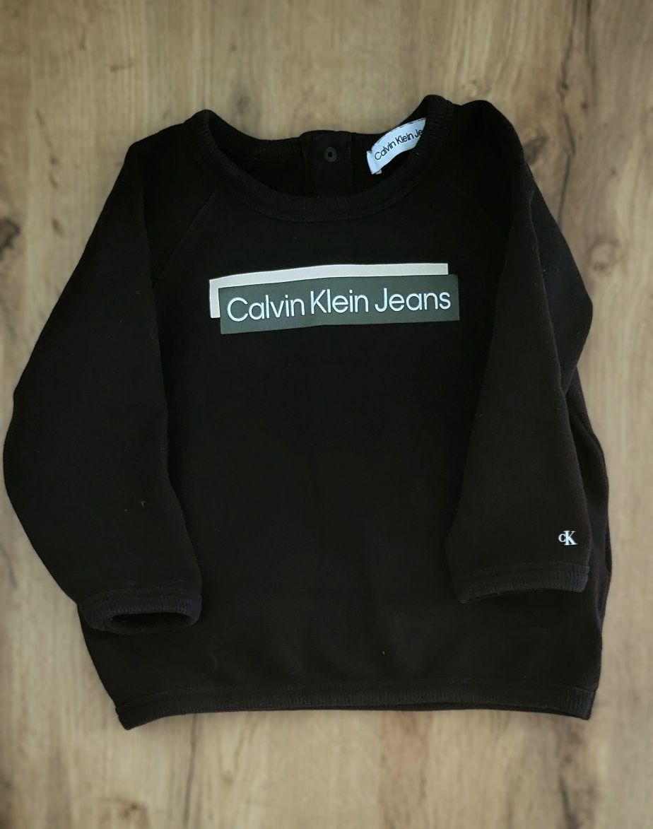 Dres dziecięcy Calvin Klein 9-12 mies.