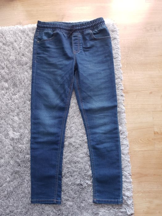 Spodnie jeansy  158