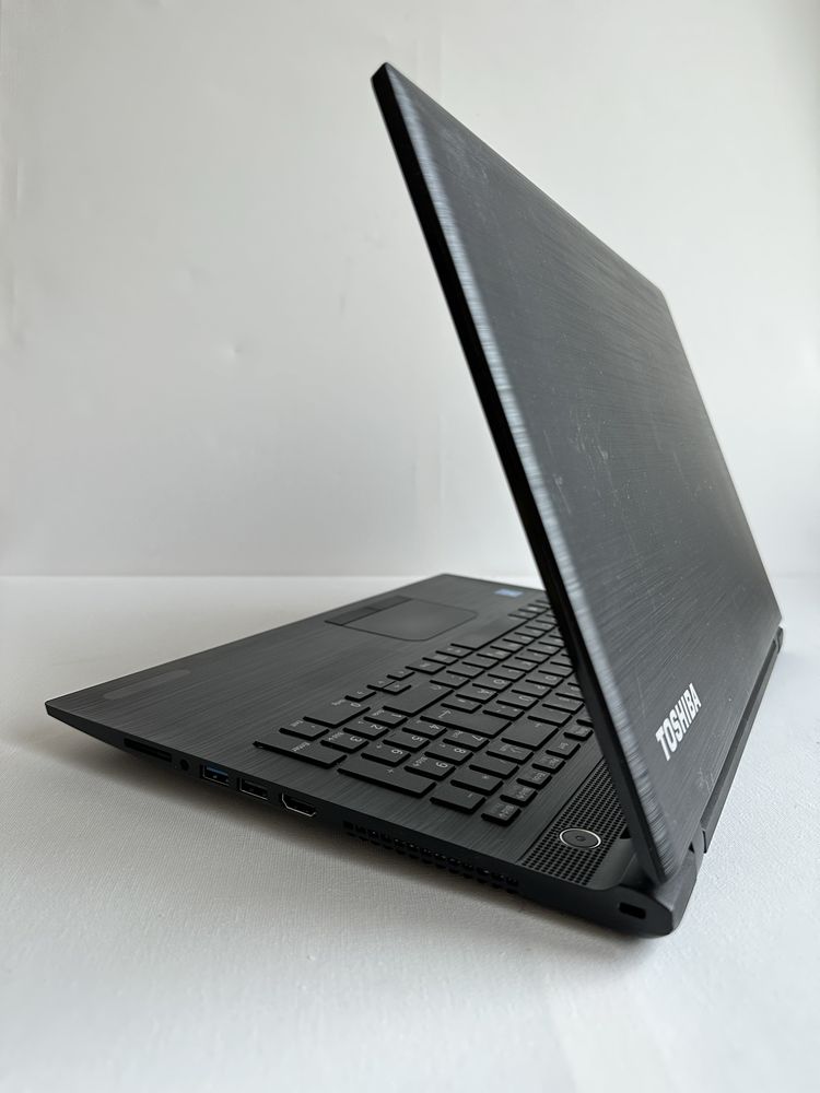 Ноутбук Toshiba Satellite C55T-C-100