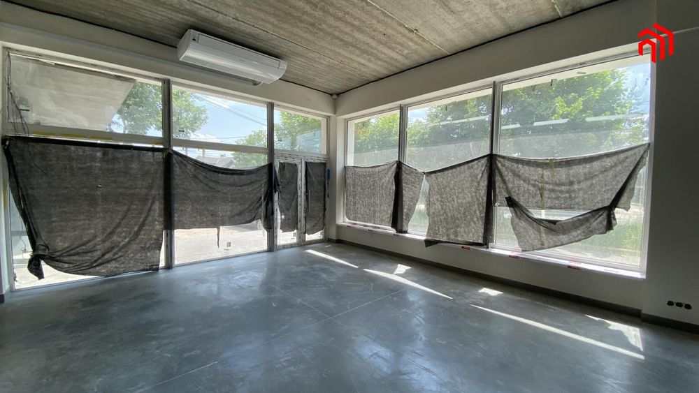 Без комісії! Оренда фасадної комерційної площі