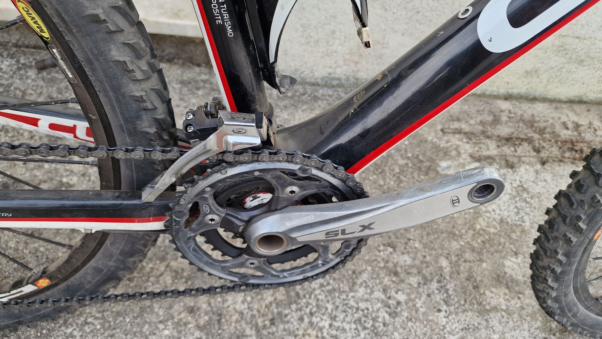 Bicicleta cube carbono