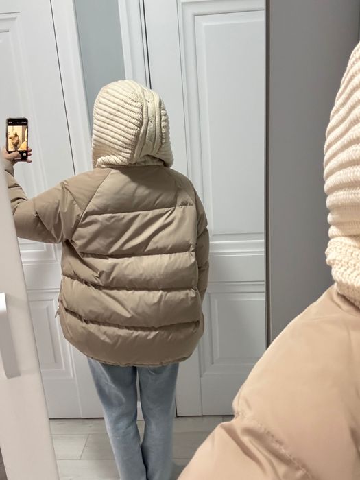 Зимова тепла куртка на пуху