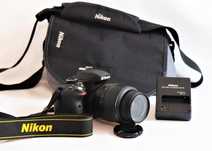 Nikon D3300 com lente Nikon 18-55mm máquina fotográfica digital reflex
