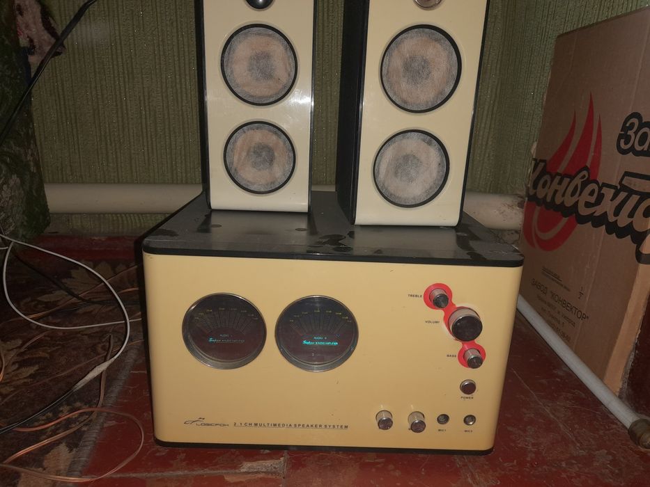 Продам саббуфер 550грн