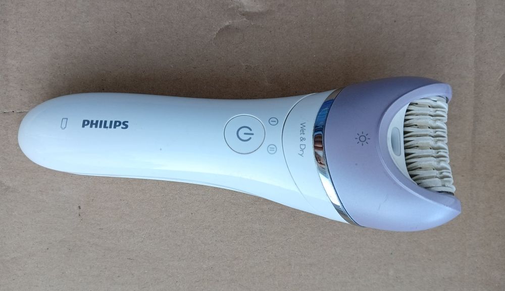 Бритва епілятор Philips BRE630 акумуляторний