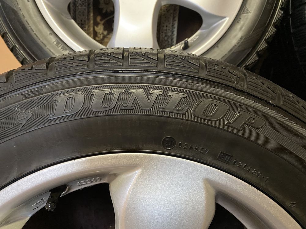 Комплект колес DUNLOP 225/55 R16/Диски Mercedes R16 5x112 7,5j et35