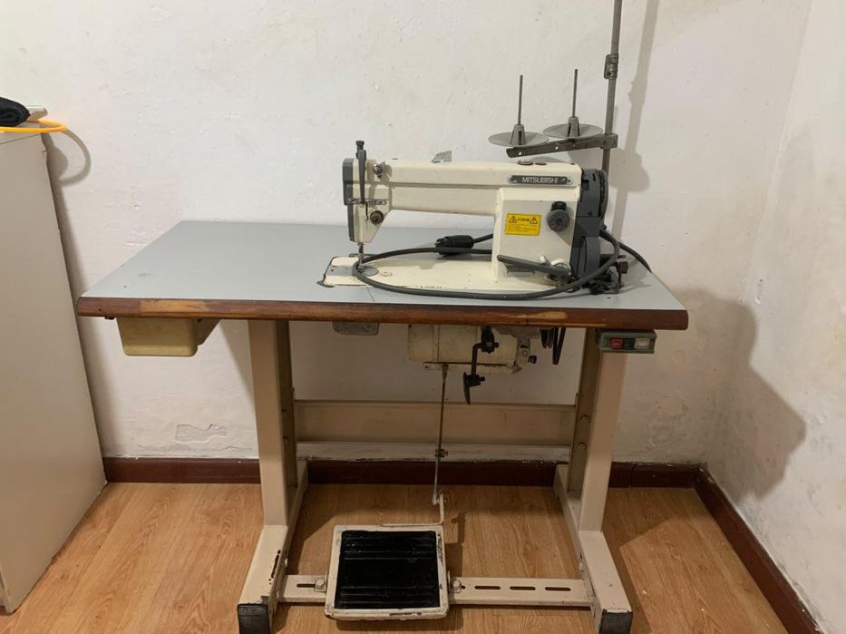 Maquina de costura