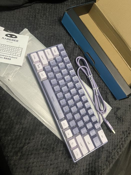 Продам новую клавиатуру MageGee Mini 60%