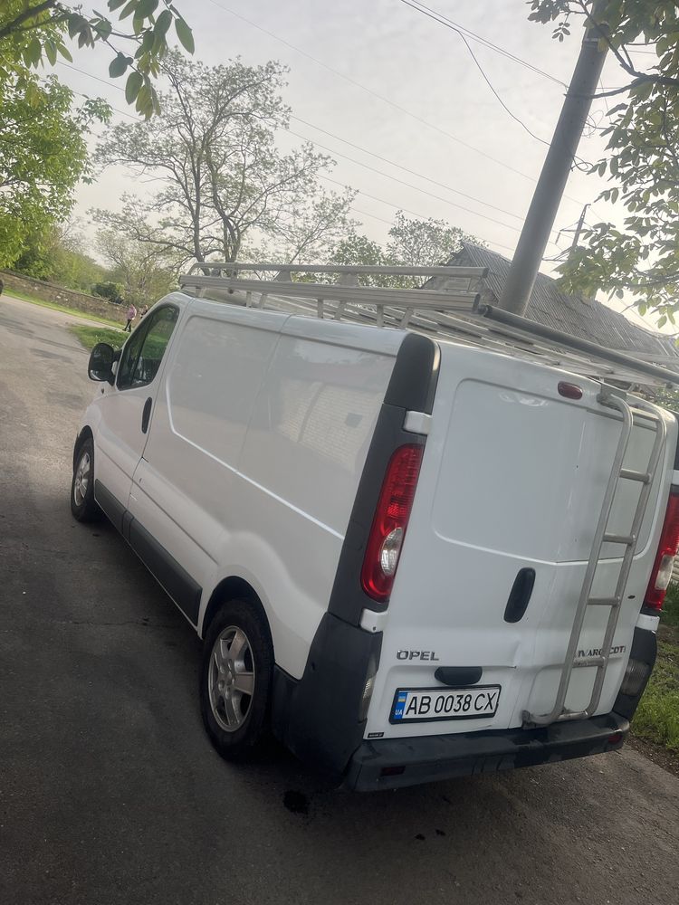 Opel Vivaro Грузовий 3 місця