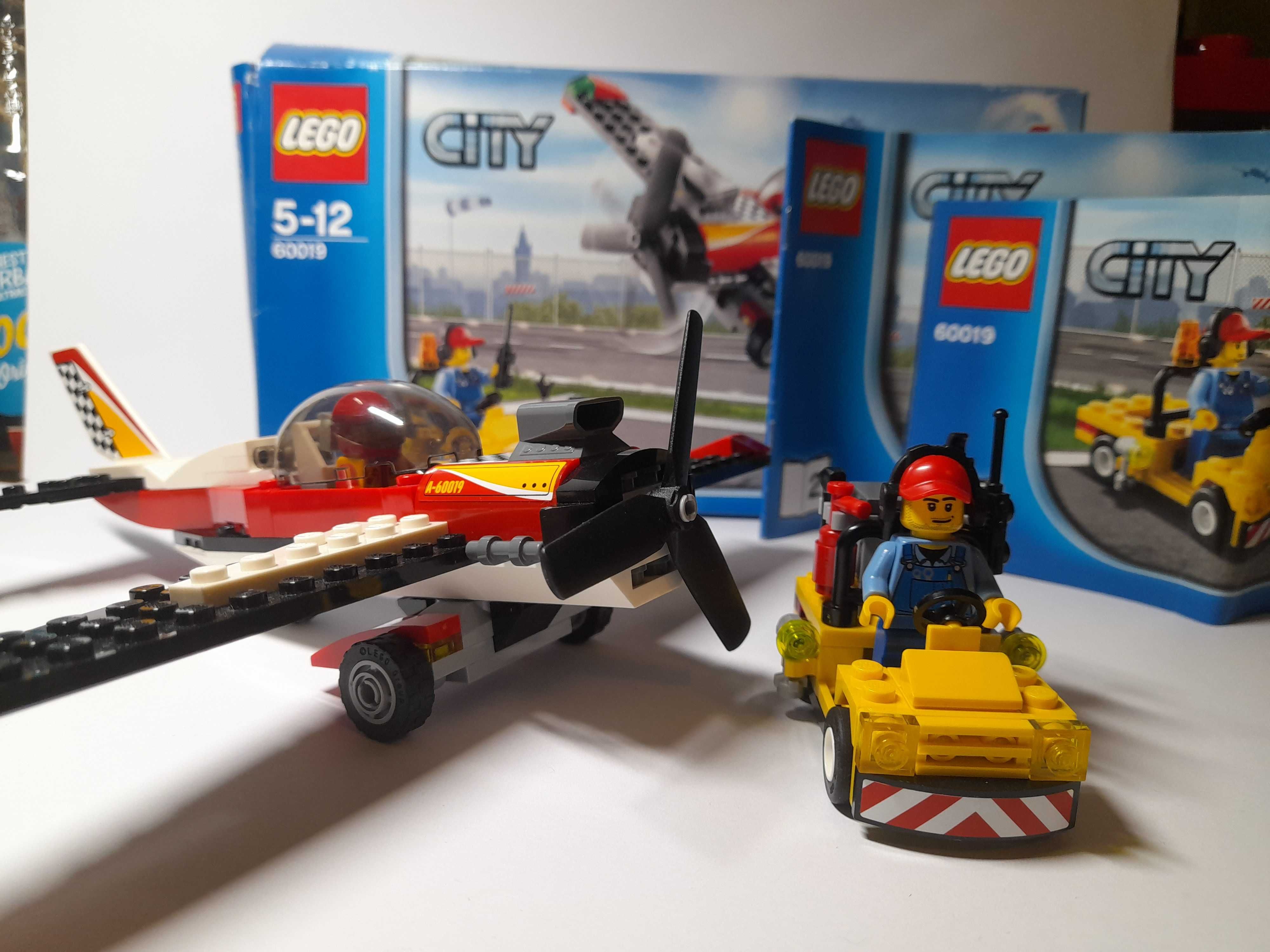 Lego city samolot 60019