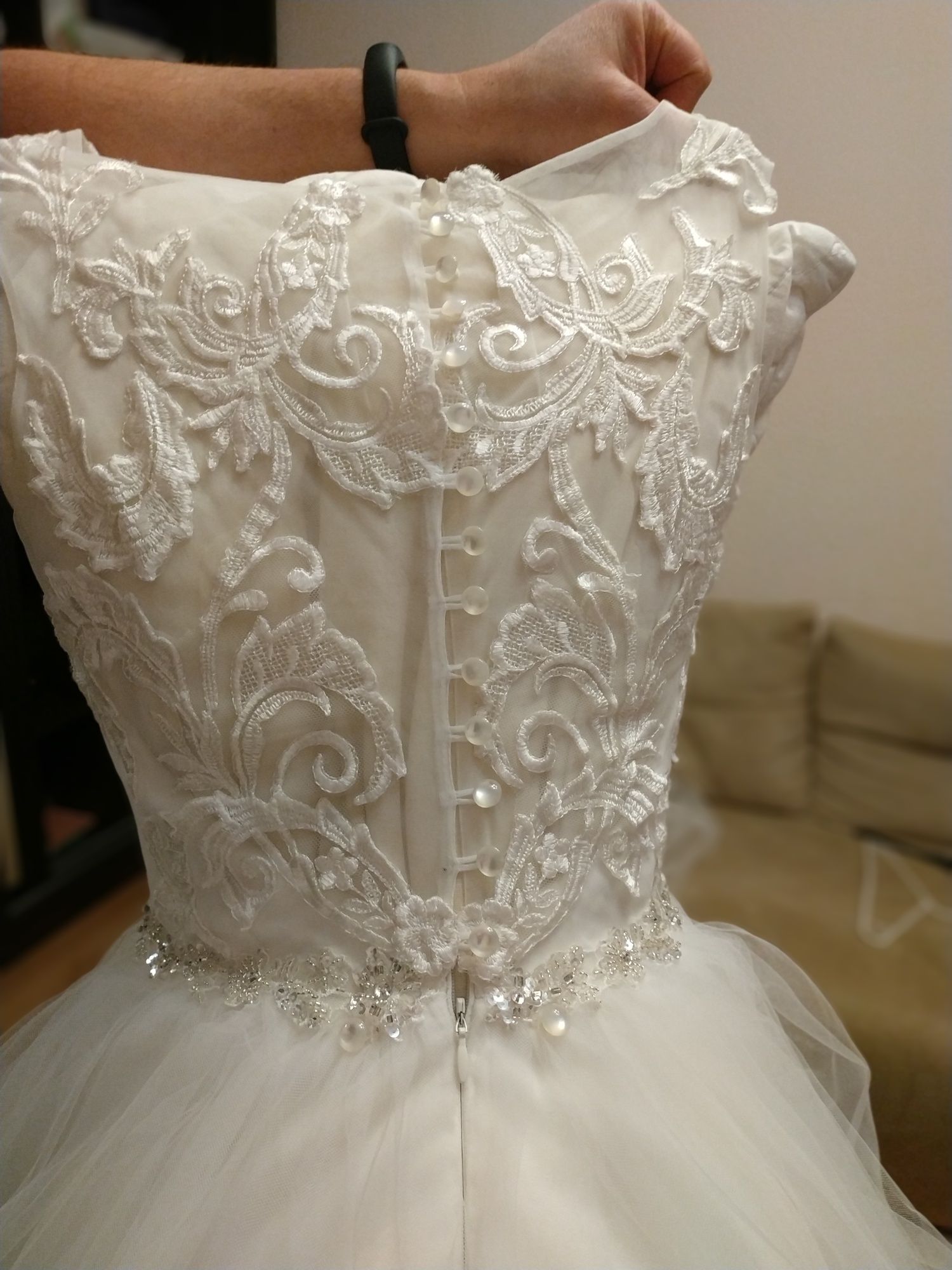 Нежное свадебное платье цвета Айвори