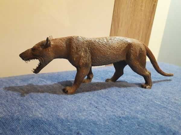 Hyaenodon figurka Mojo
