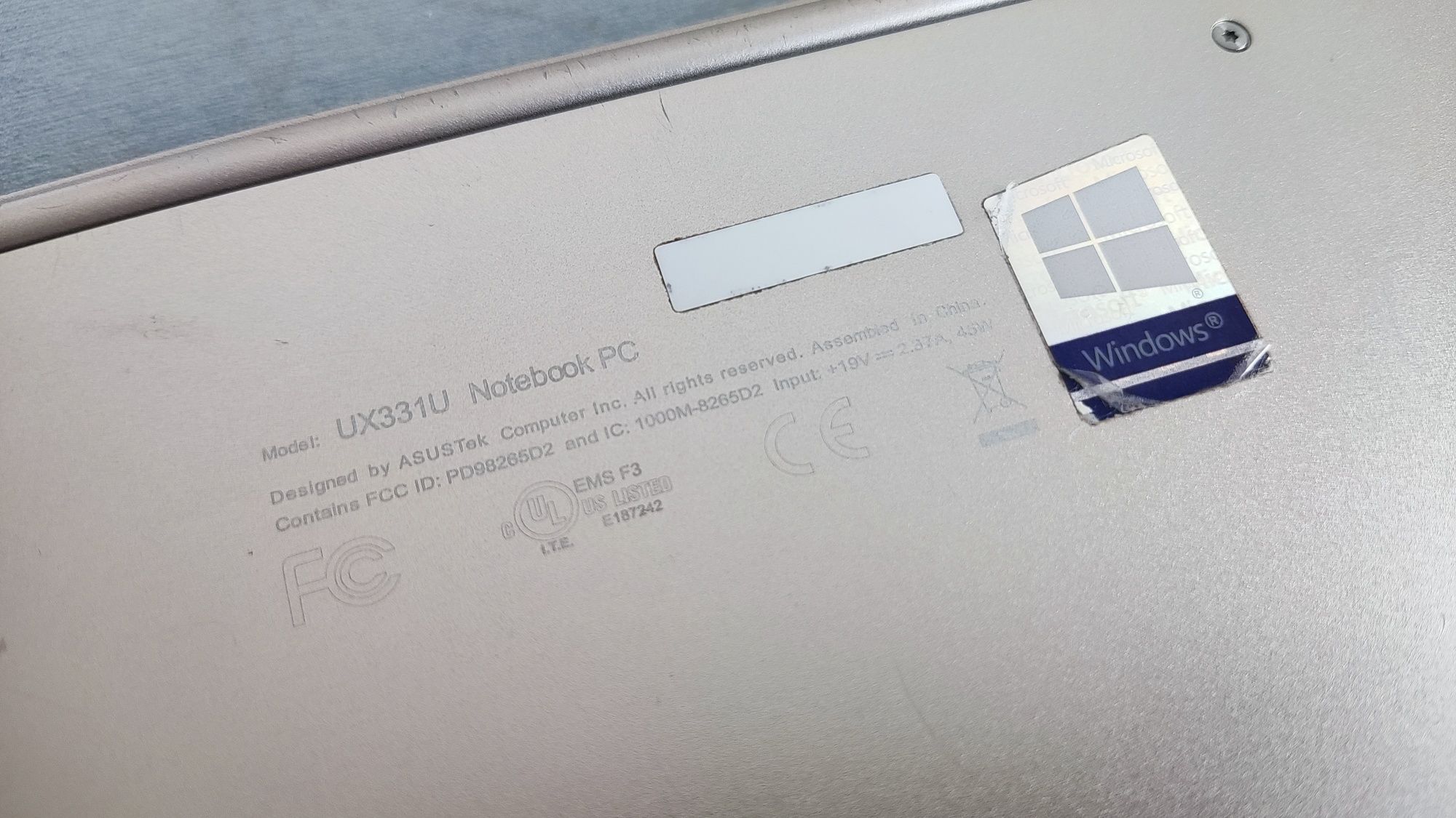 Ноутбук Asus Zenbook UX331 Intel i5-8250U 8Gb