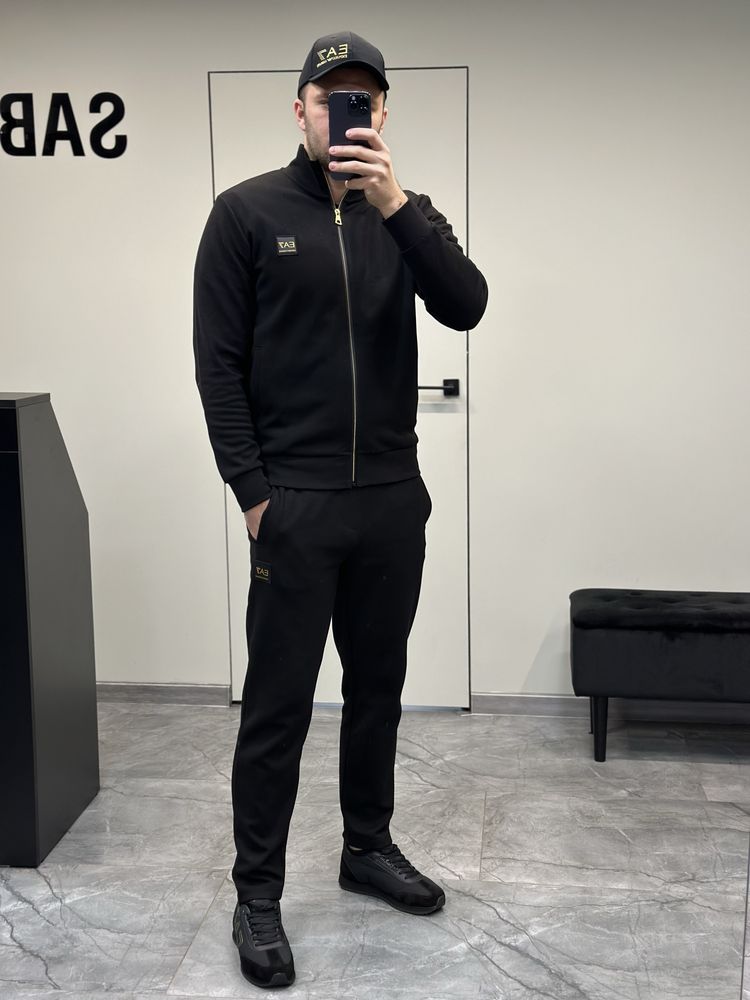 Спортивний костюм Armani EA7