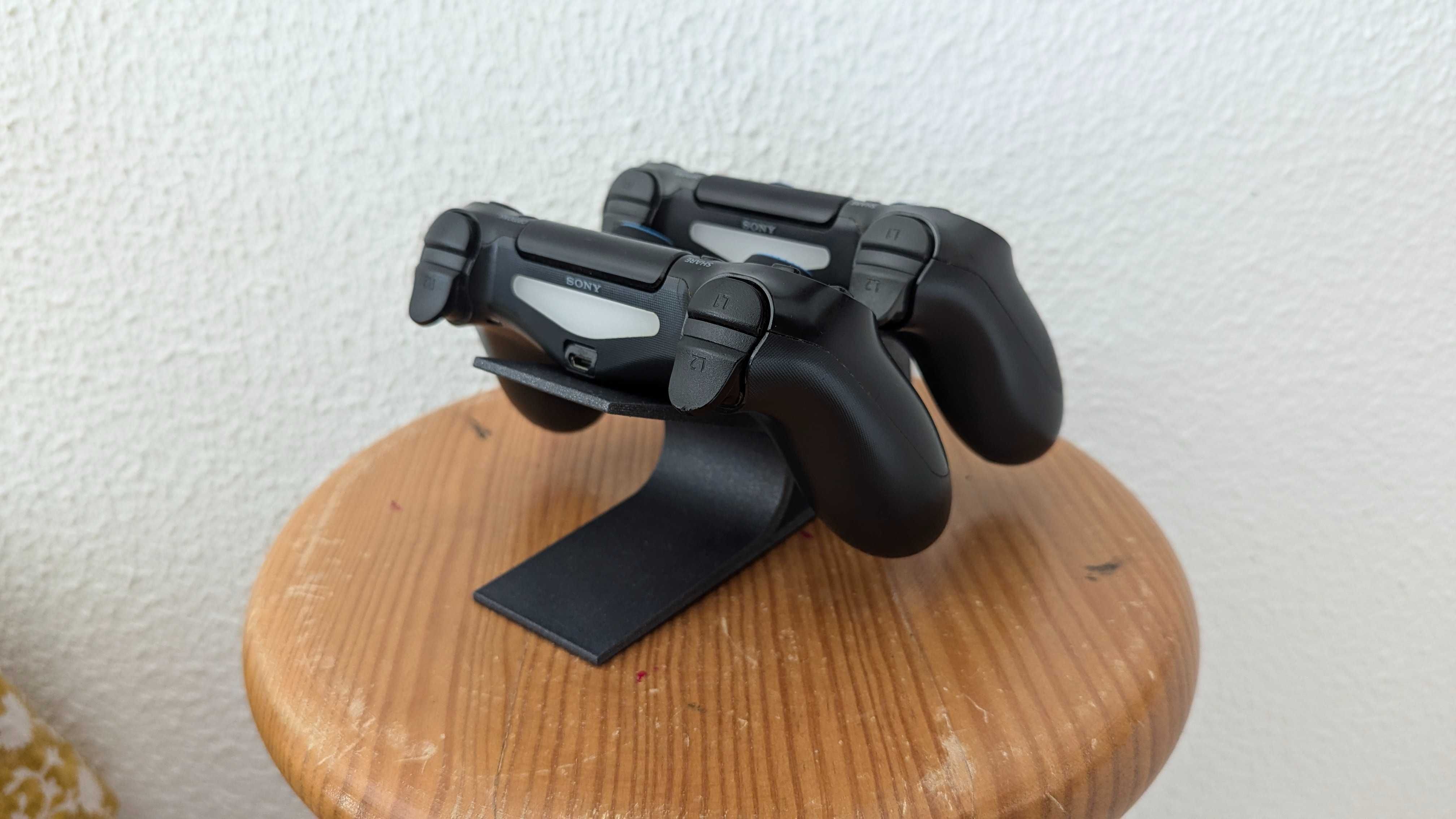 Stand Minimalista Para 2 Comandos PS4
