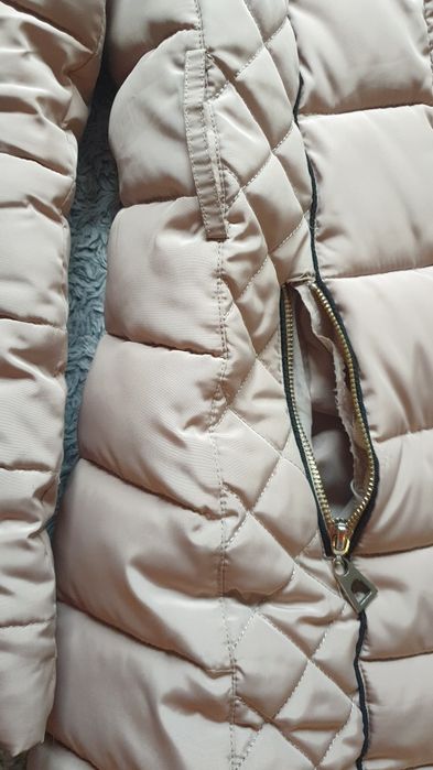 Kurtka zimowa damska pikowana beżowa z kapturem płaszcz beżowy